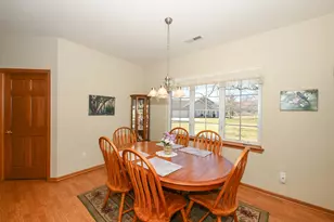 5347 S Butterfield Way, Greenfield, WI 53221 - Photo 14