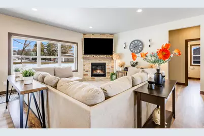 900  Moonbeam Ln, Francis Creek, WI 54214 - Photo 6