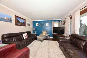 3551 S Woodland Ct, New Berlin, WI 53146 - Photo 16