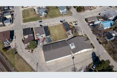 317 E Lake St, Salem Lakes, WI 53170 - Photo 2