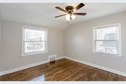 2750 N 61st St, Milwaukee, WI 53210 - Photo 18