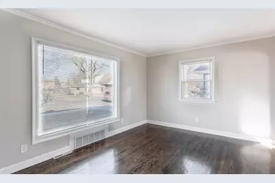 2750 N 61st St, Milwaukee, WI 53210 - Photo 10
