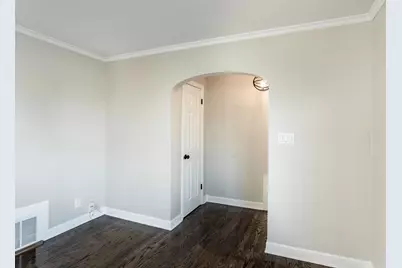 2750 N 61st St, Milwaukee, WI 53210 - Photo 12