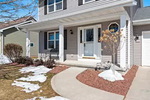 4508 Ridge Ct, Manitowoc, WI 54220 - Photo 4