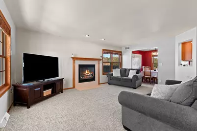 4508  Ridge Ct, Manitowoc, WI 54220 - Photo 6