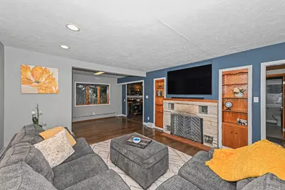 110  Polk St, Slinger, WI 53086 - Photo 8