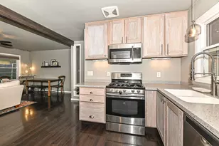 2834 S 57th St, Milwaukee, WI 53219 - Photo 12