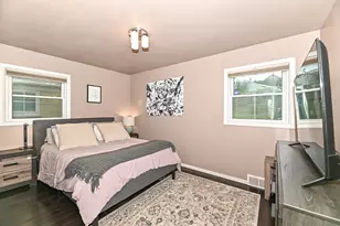 2834 S 57th St, Milwaukee, WI 53219 - Photo 14