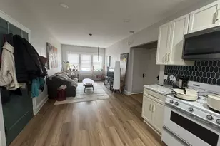 1027 E Center St, Milwaukee, WI 53212 - Photo 4