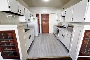 1027 E Center St, Milwaukee, WI 53212 - Photo 40