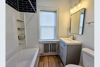 1027 E Center St, Milwaukee, WI 53212 - Photo 12