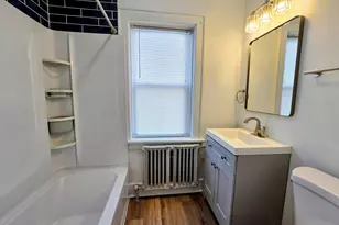 1027 E Center St, Milwaukee, WI 53212 - Photo 12