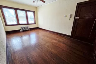1027 E Center St, Milwaukee, WI 53212 - Photo 44