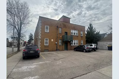 1027 E Center St, Milwaukee, WI 53212 - Photo 2