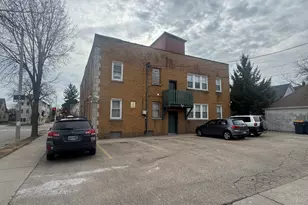 1027 E Center St, Milwaukee, WI 53212 - Photo 2