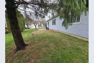 1214  Dayflower Dr, Madison, WI 53719 - Photo 52