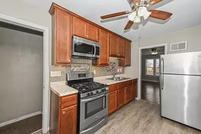 5457 N 19th St, Milwaukee, WI 53209 - Photo 6