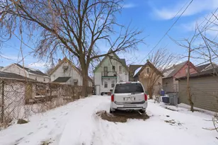 2813 N 21st St, Milwaukee, WI 53206 - Photo 4