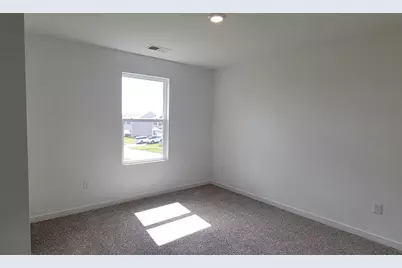 572  Revere St, Burlington, WI 53105 - Photo 12