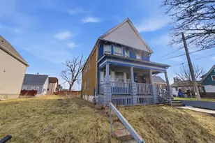 2463 W Chambers St, Milwaukee, WI 53206 - Photo 2