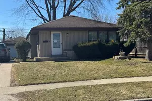 6925 N Darien St, Milwaukee, WI 53209 - Photo 1