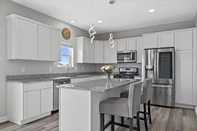 203  Linden Ln, Delavan, WI 53115 - Photo 4