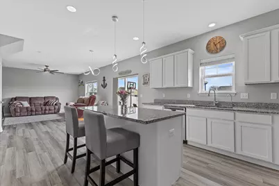 203  Linden Ln, Delavan, WI 53115 - Photo 8