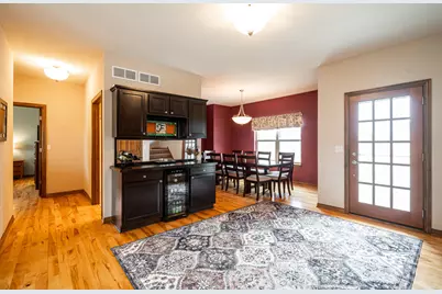 4915  Meadowview Ct, Cedarburg, WI 53024 - Photo 2