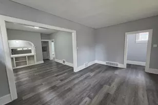 1271 N 43rd St, Milwaukee, WI 53208 - Photo 1