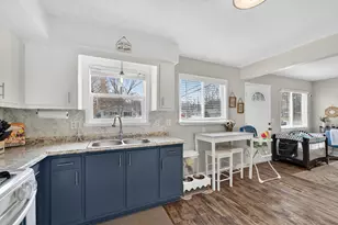 24 Oregon St, Racine, WI 53405 - Photo 10