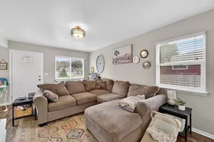 24 Oregon St, Racine, WI 53405 - Photo 4