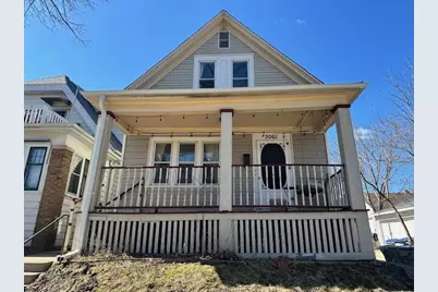 3061 N Pierce St, Milwaukee, WI 53212 - Photo 2
