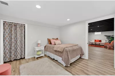 4648 S 14th St, Milwaukee, WI 53221 - Photo 22