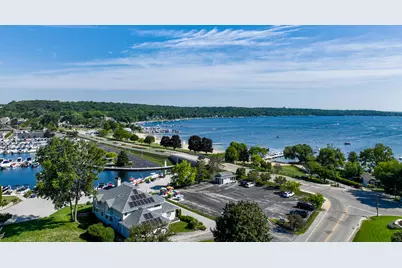 242  Waubun Dr, Fontana, WI 53125 - Photo 36