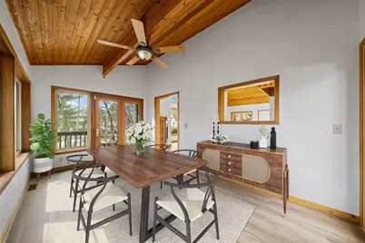 242  Waubun Dr, Fontana, WI 53125 - Photo 8