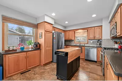 2115  Rambling Rose Rd, Waukesha, WI 53186 - Photo 16