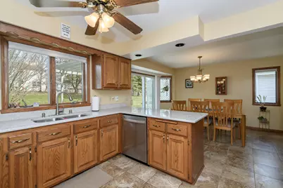 68 E Prospect St, Hartford, WI 53027 - Photo 14