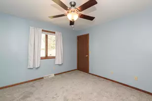 68 E Prospect St, Hartford, WI 53027 - Photo 26