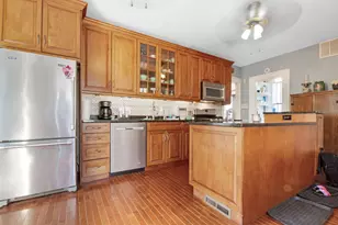 519 Madison St, Lake Geneva, WI 53147 - Photo 6