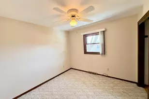 7622 S Lenox Ave, Oak Creek, WI 53154 - Photo 12