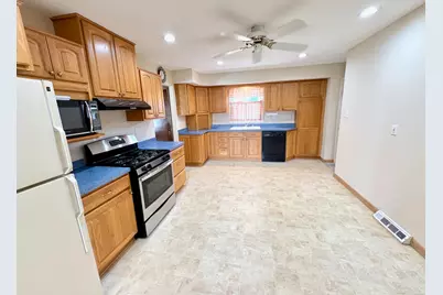 7622 S Lenox Ave, Oak Creek, WI 53154 - Photo 10