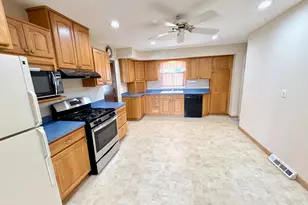 7622 S Lenox Ave, Oak Creek, WI 53154 - Photo 10