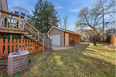 1317 N 57th St, Milwaukee, WI 53208 - Photo 4