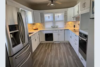 3716 W Branting Ln, Milwaukee, WI 53215 - Photo 1