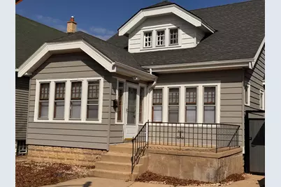 3716 W Branting Ln, Milwaukee, WI 53215 - Photo 16