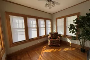 3716 W Branting Ln, Milwaukee, WI 53215 - Photo 4