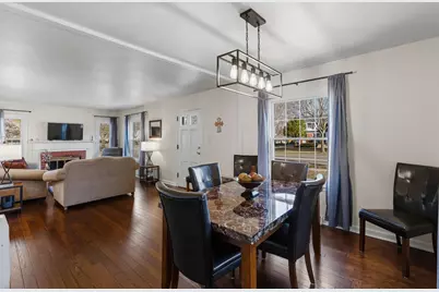 4325 W Cleveland Ave, Milwaukee, WI 53219 - Photo 8