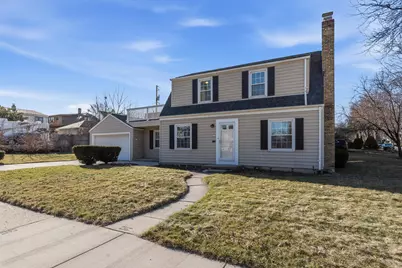 4325 W Cleveland Ave, Milwaukee, WI 53219 - Photo 2