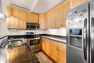 606 W Wisconsin Ave, Milwaukee, WI 53203 - Photo 8