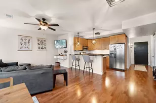 606 W Wisconsin Ave, Milwaukee, WI 53203 - Photo 10